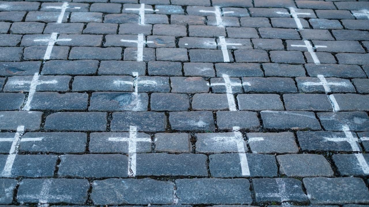 Covid kříže na Staroměstském náměstí